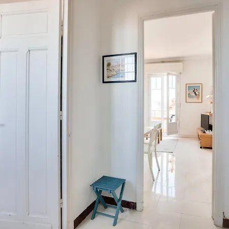 Le Palais Dore Apartmán *